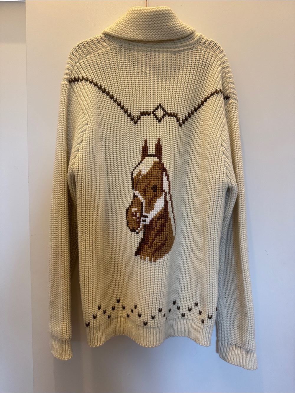 Vintage miller horse sweater palomino Milton menasco M